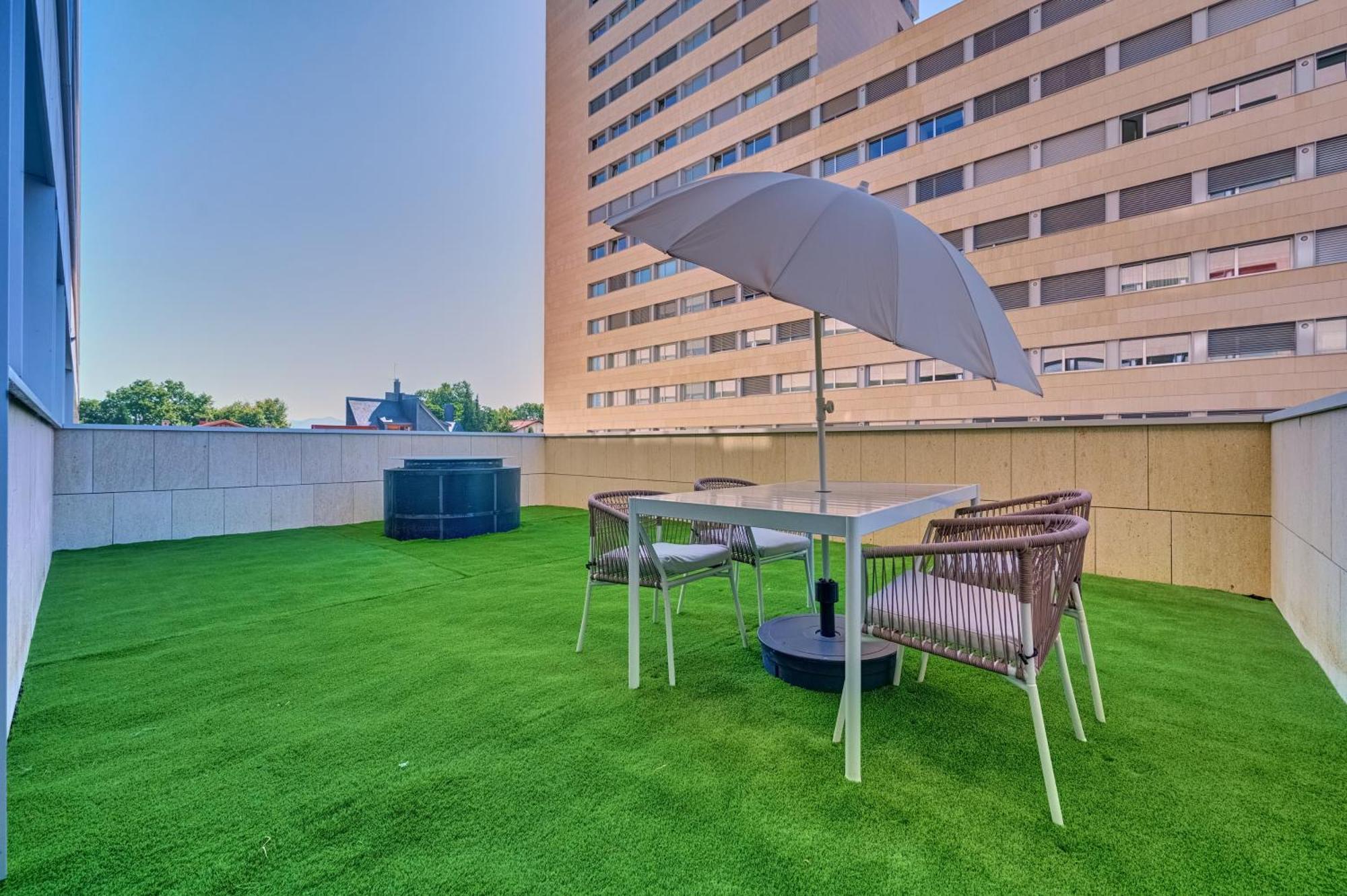 Apartamento Salesianos By Clabao بنبلونة المظهر الخارجي الصورة